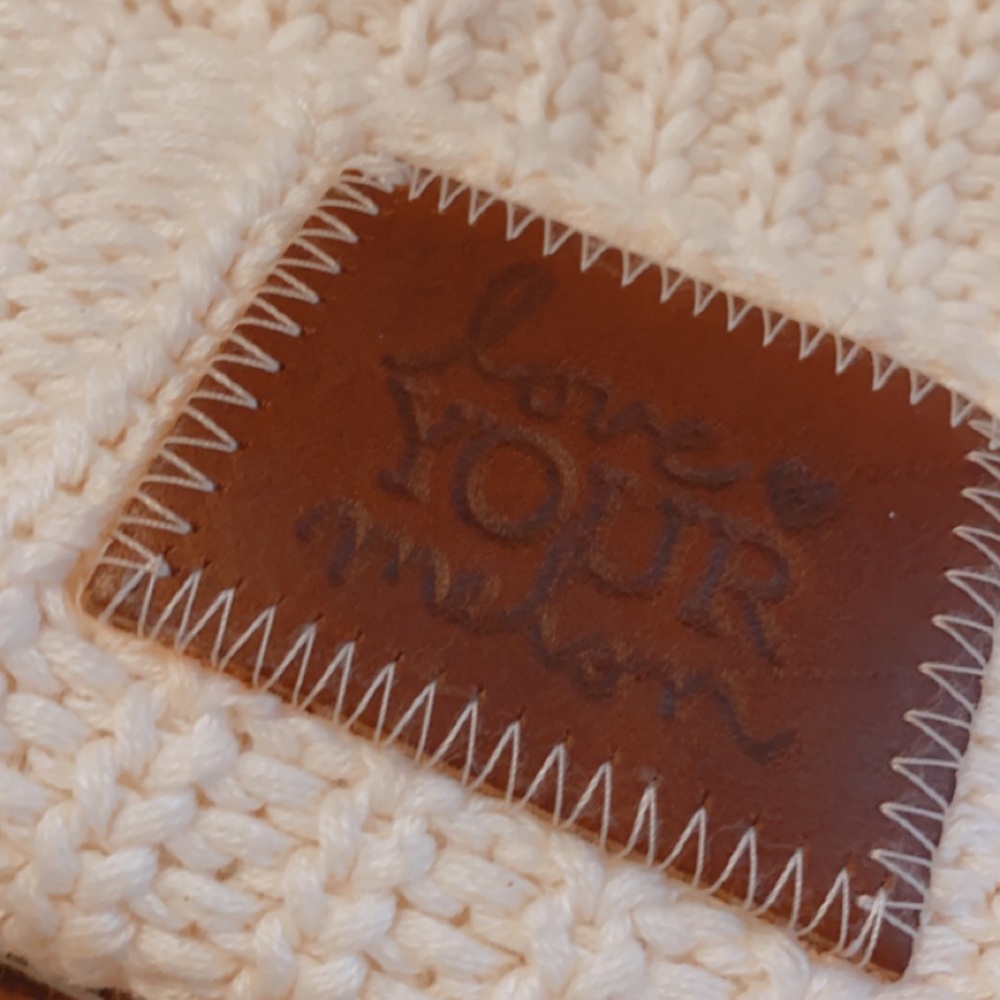 Cream Love Your Melon Detachable Puff Ball Beanie - Picture 2 of 2
